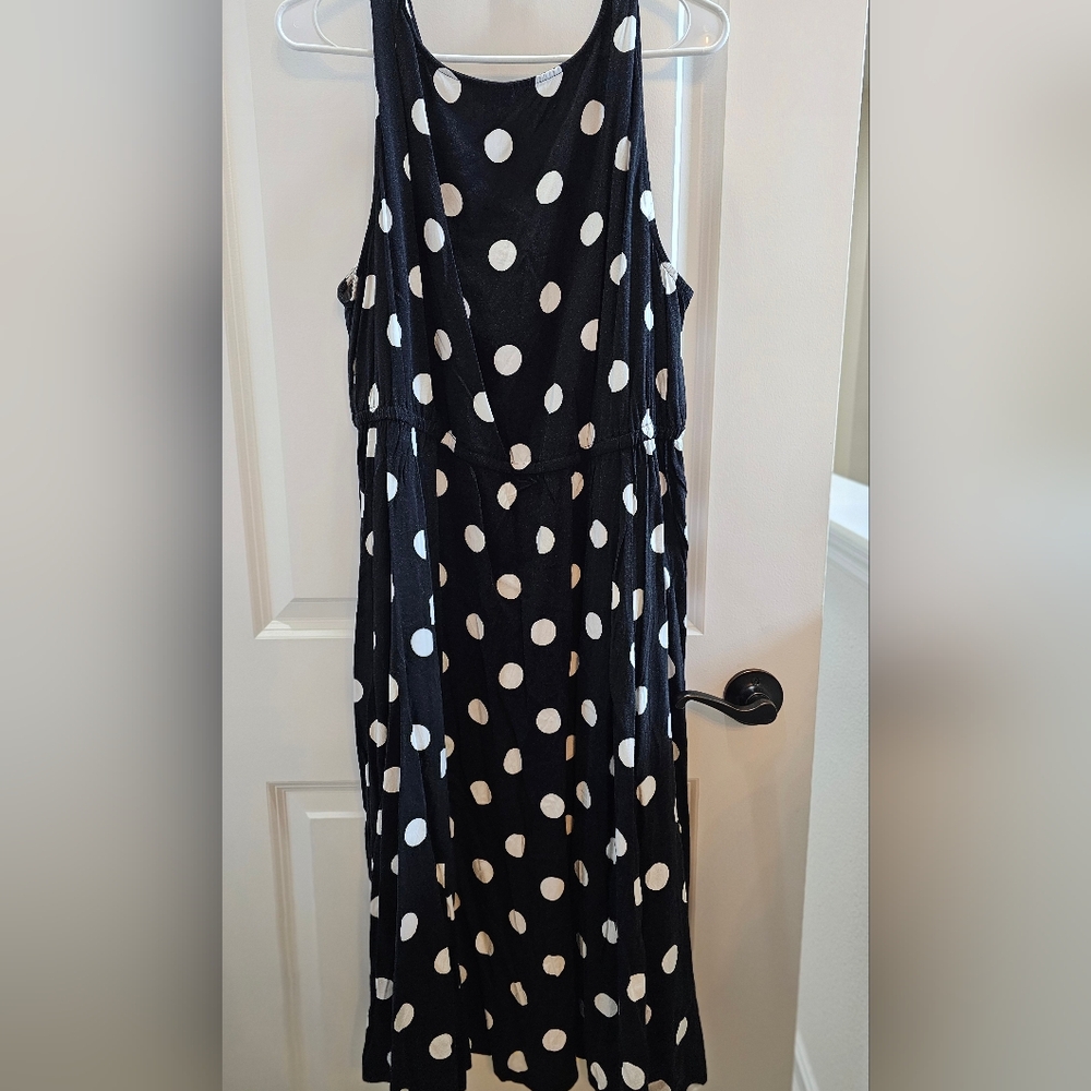 Torrid Black & White Dot Challis Retro Skater Midi Dress - Picture 5 of 9